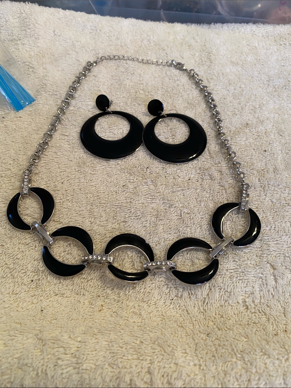 Black Link Statement Necklace and Hoop Earring Set - Elegant Women's Jewelry